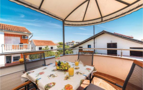 Stunning Apartment In Srima With Wifi